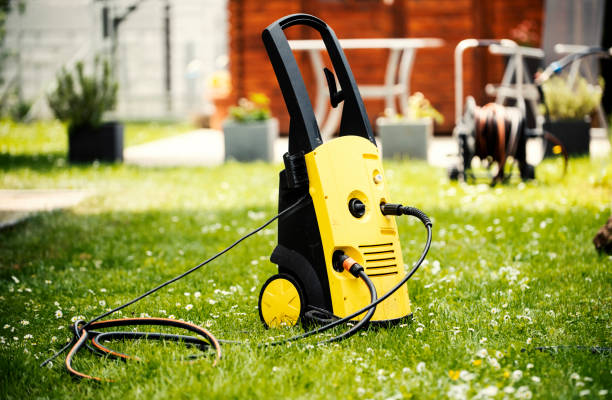 Best Fence Cleaning and Maintenance in Redwood, TX